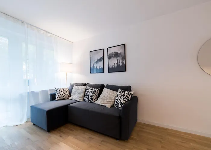 Kosmonautow Comfort By Bookinghost *