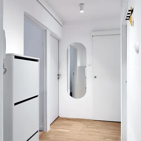 Apartman Kosmonautow Comfort By Bookinghost Poznań